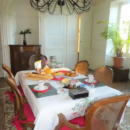Domaine De Seugnac Bed & Breakfast *
