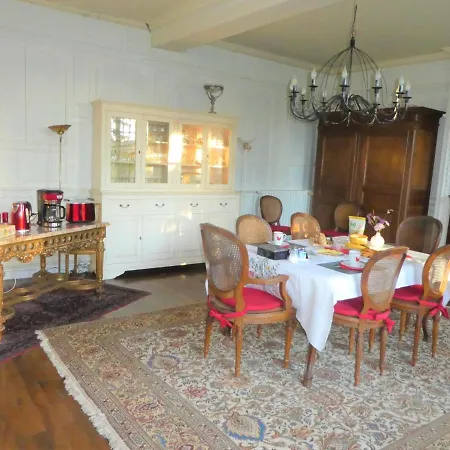Domaine De Seugnac Bed & Breakfast *