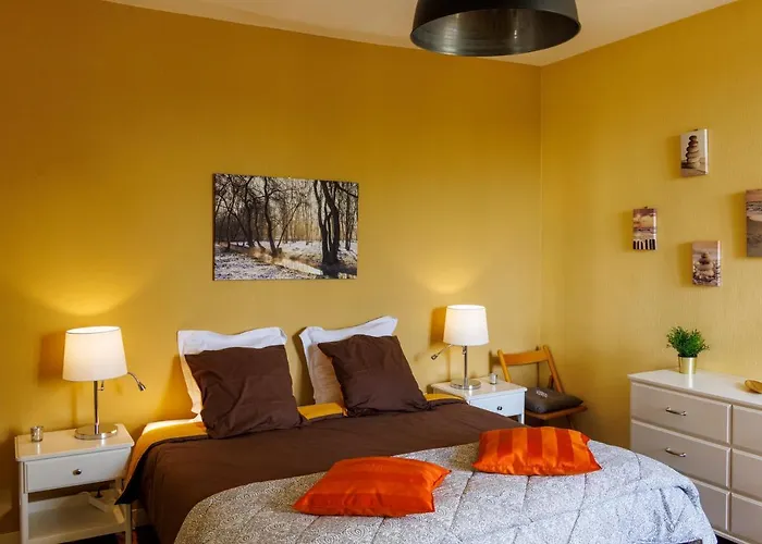 Domaine De Seugnac Bed & Breakfast