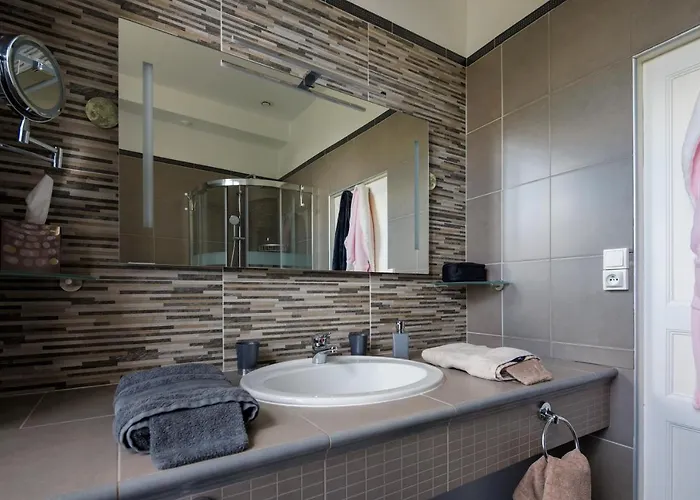 Domaine De Seugnac Bed & Breakfast Pons