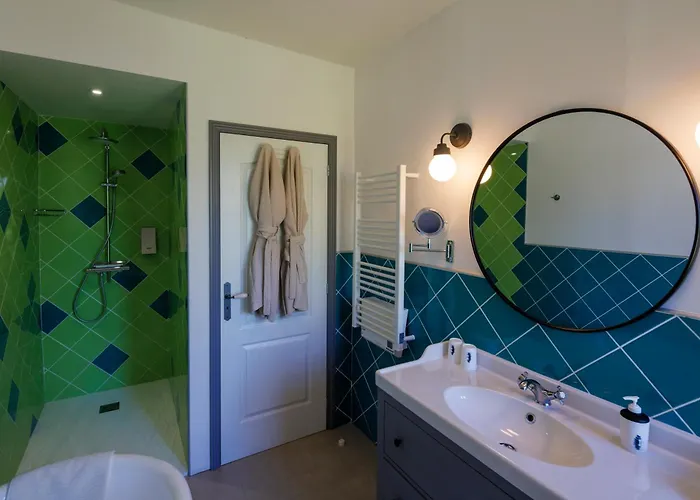 Domaine De Seugnac 4*