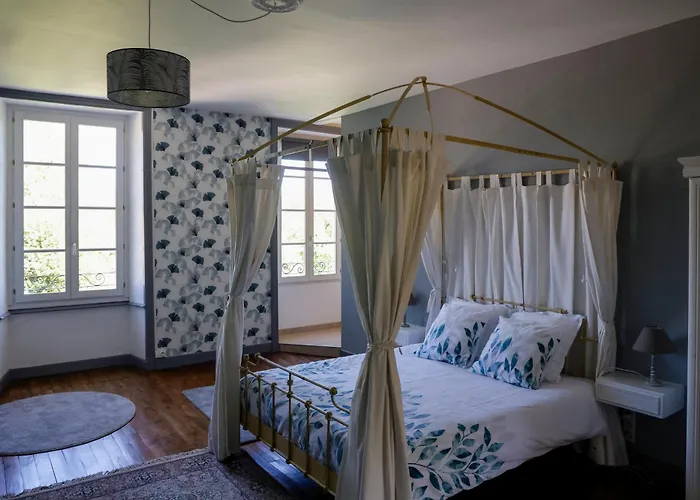 Domaine De Seugnac 4* Pons